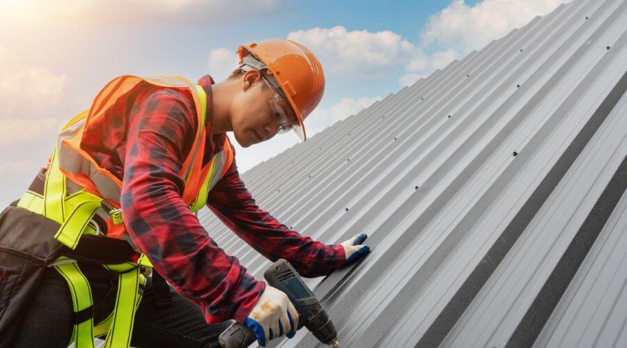 Professional Emergency Roof Repairs services in Webb, IA